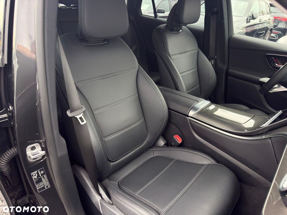 Mercedes-Benz GLC 200 d mHEV 4-Matic Avantgarde - 25