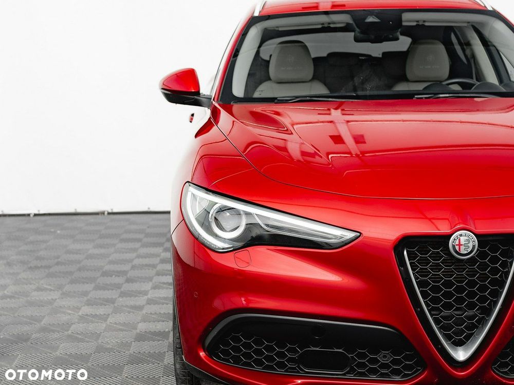 Alfa Romeo Stelvio 2.0 Turbo 6C Villa D'este Q4 - 9