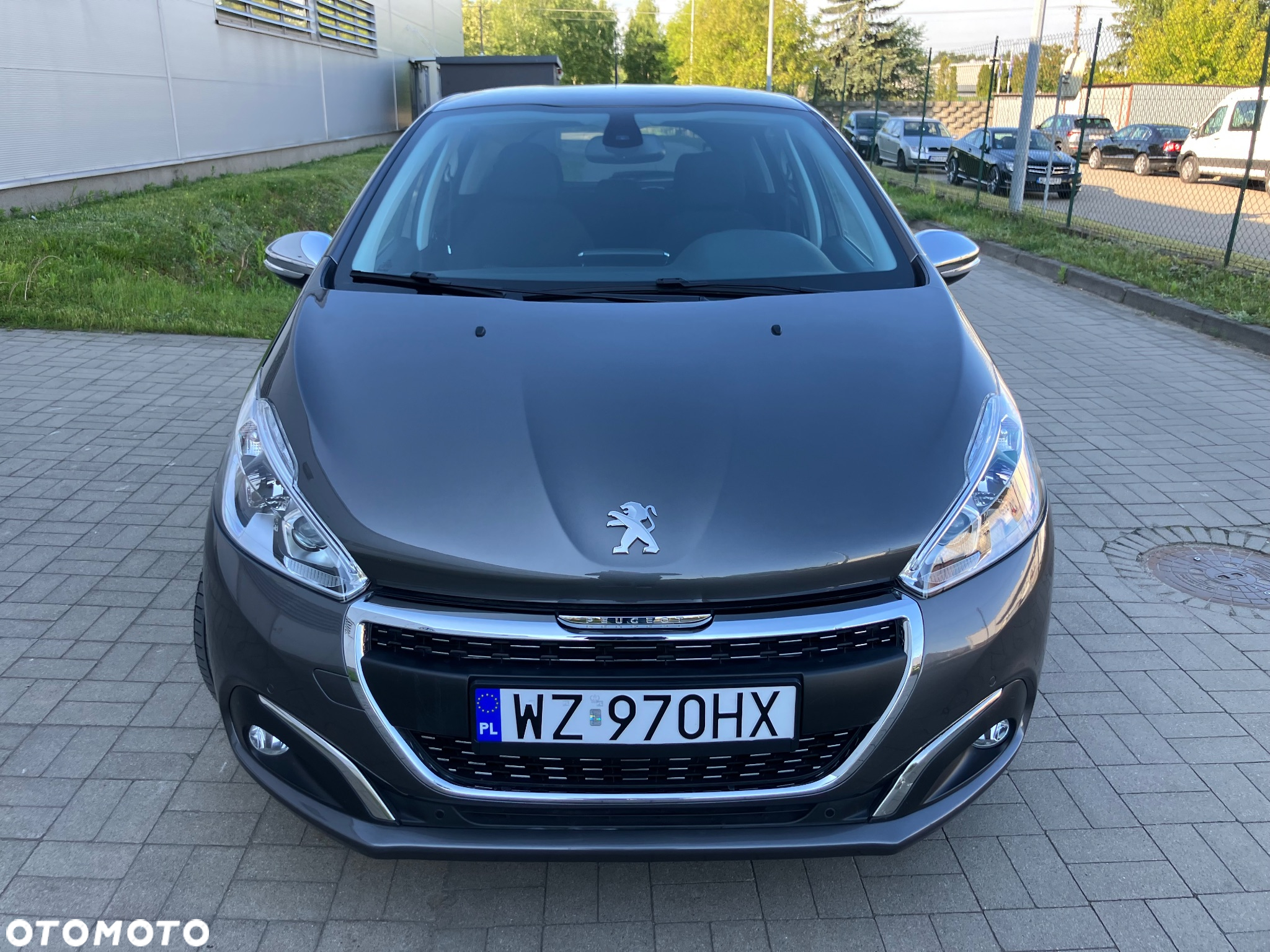 Peugeot 208 1.2 PureTech Allure S&S EAT6 - 8