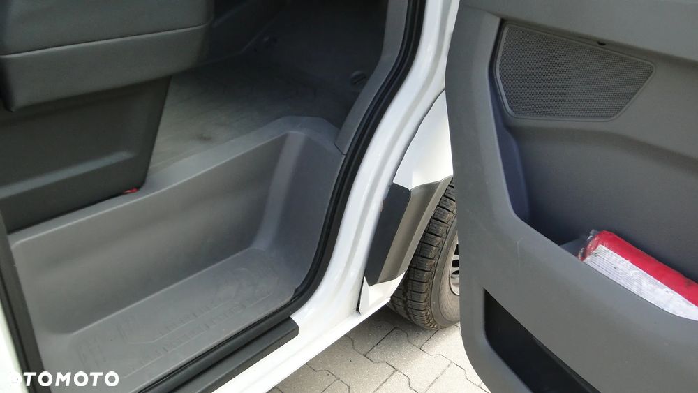 Volkswagen CRAFTER - 17