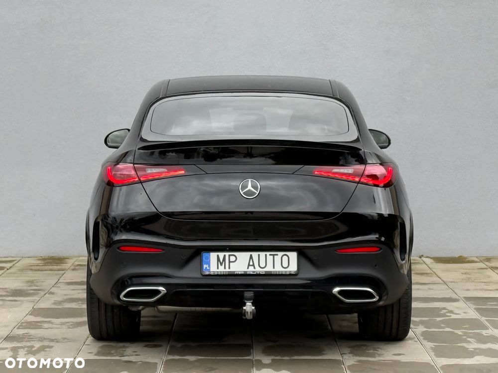 Mercedes-Benz GLC ver-coupe-300-d-mhev-4--matic-amg-line - 5