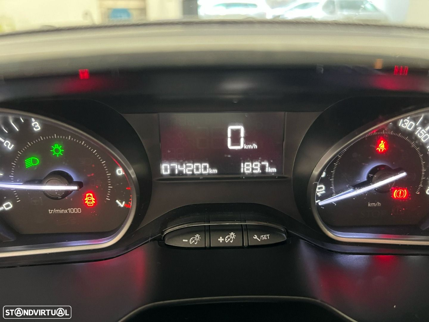 Peugeot 208 1.2 PureTech Style - 8