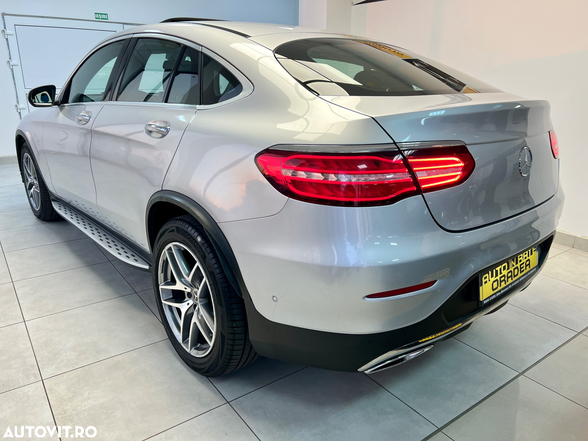 Mercedes-Benz GLC Coupe 220 d 4Matic 9G-TRONIC AMG Line - 4