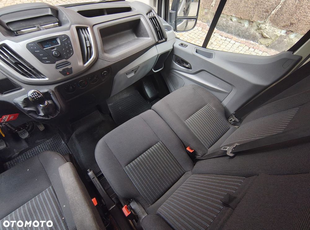 Ford Transit - 13