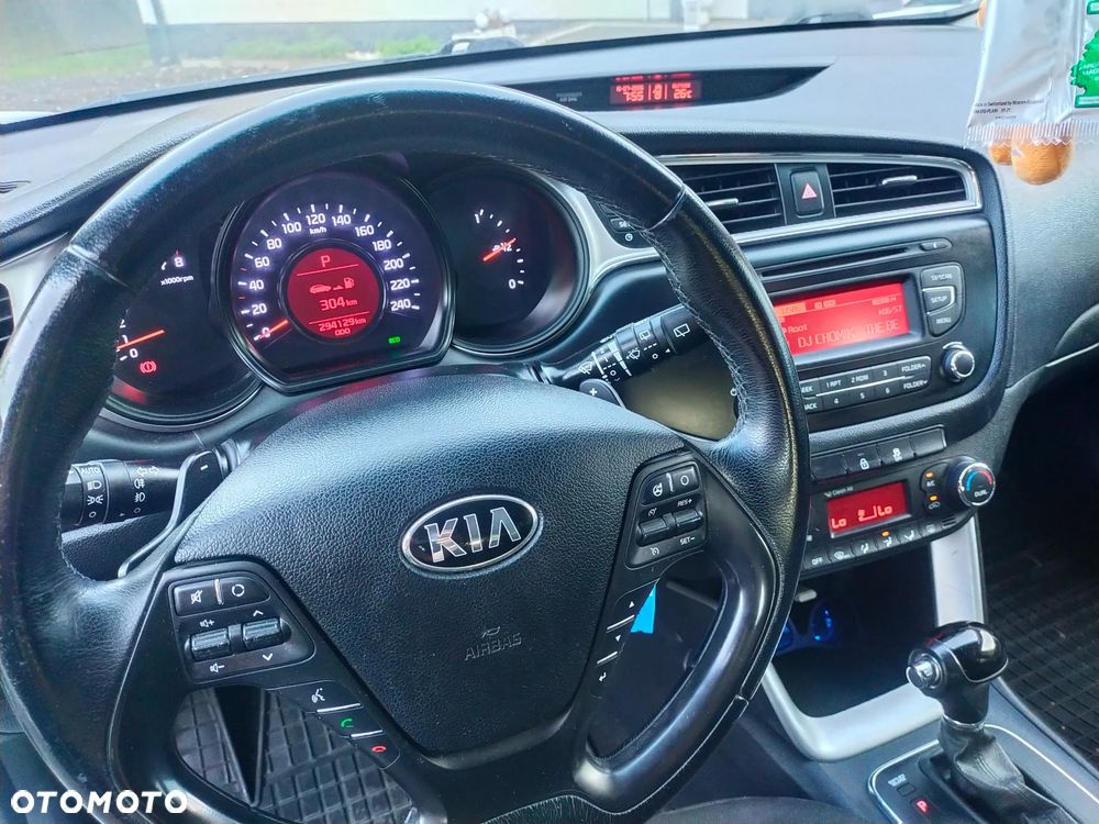 Kia Ceed 1.6 GDI L DCT - 3