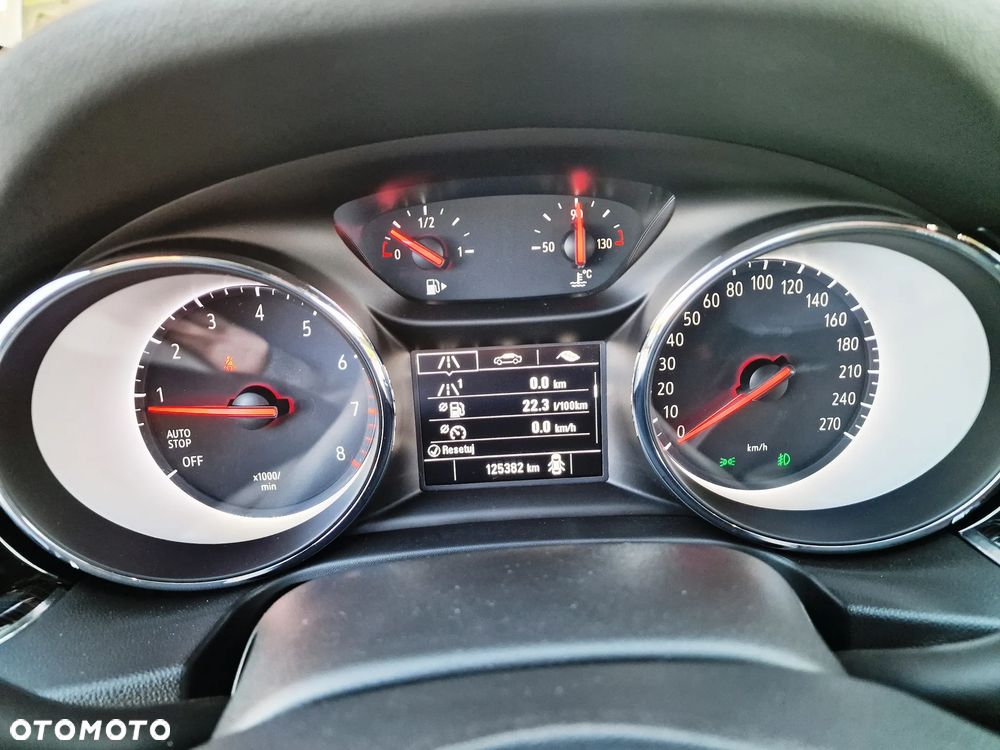 Opel Insignia - 13