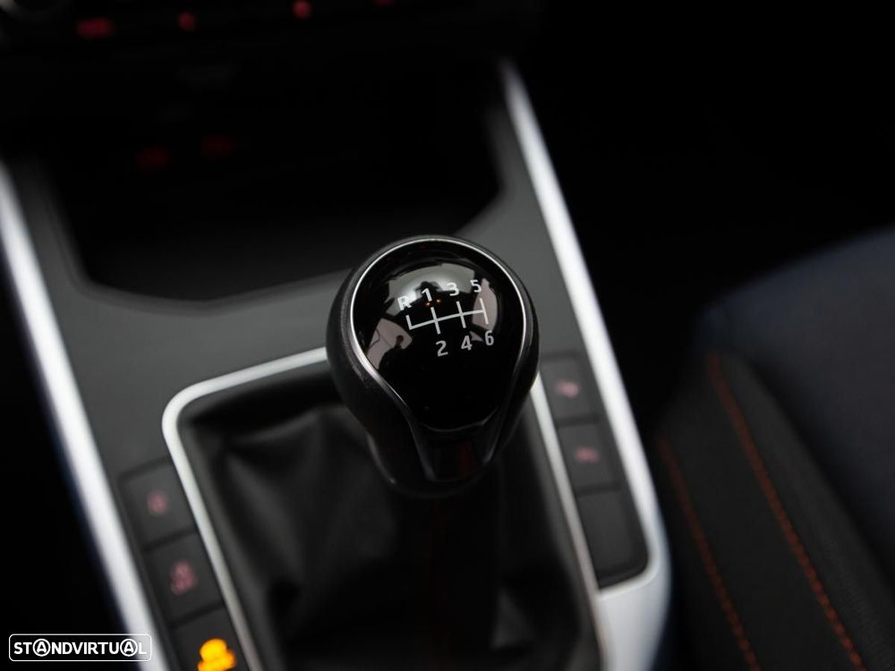 SEAT Arona 1.0 TSI FR - 22