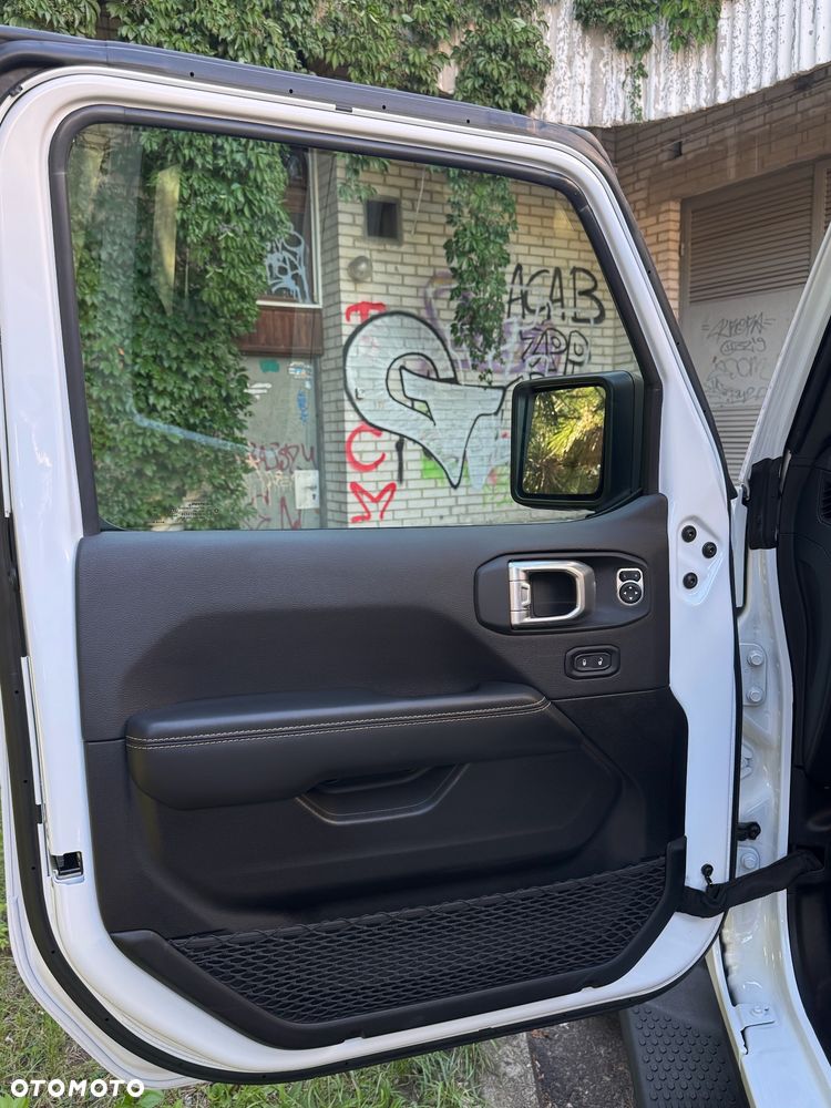 Jeep Wrangler 2.0 PHEV Softtop AWD Automatik Sahara - 34