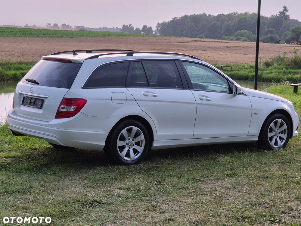 Mercedes-Benz Klasa C 200 CDI DPF (BlueEFFICIENCY) Avantgarde - 29