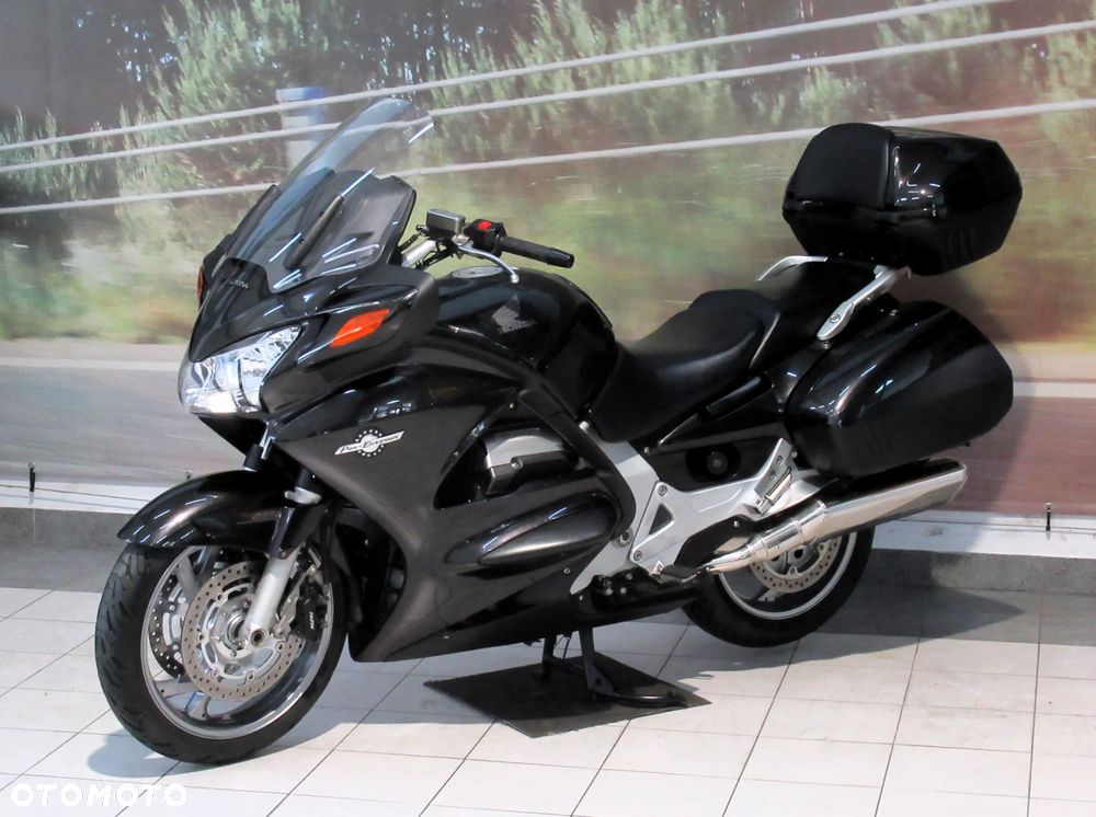 Honda ST - 3