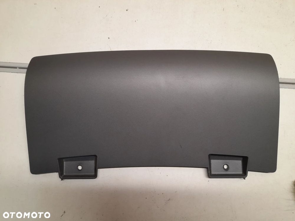 AUDI Q5 zaślepka haka zderzaka tylnego tył 8R0807819H - 1