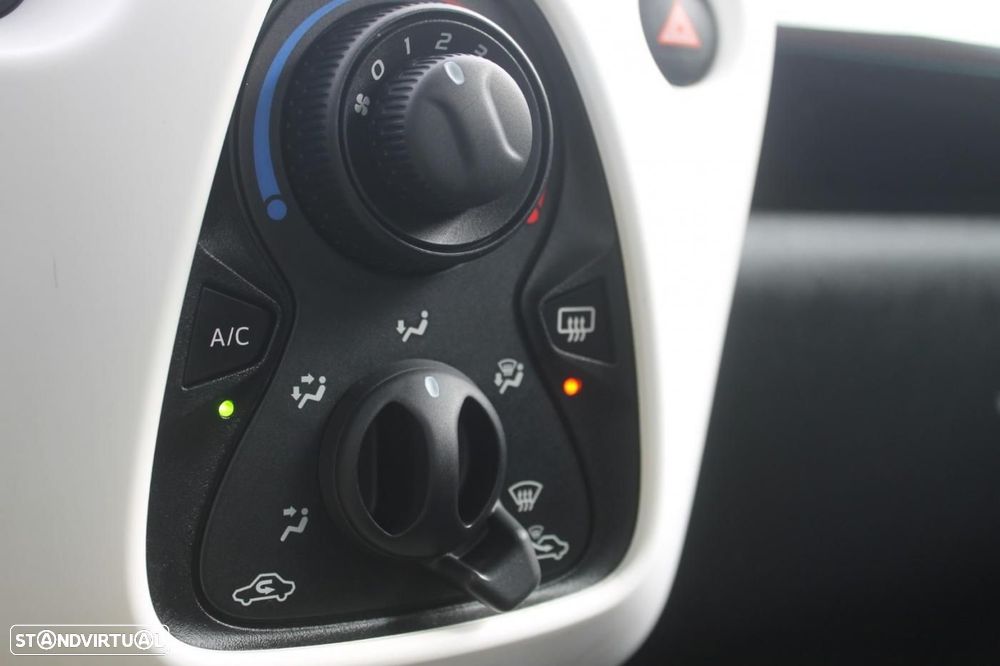 Citroën C1 1.0 VTi Shine - 18