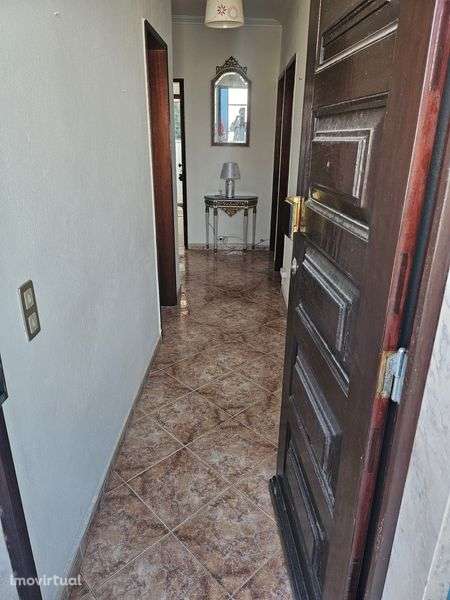 Arrenda se moradia - Grande imagem: 2/8