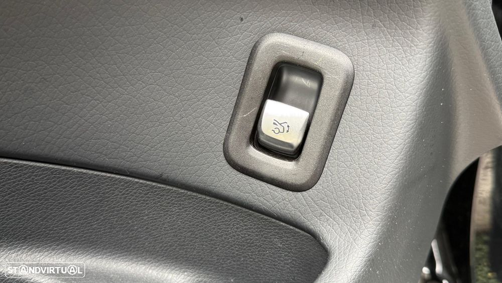 Mercedes-Benz GLC 300 de Coupe 4Matic 9G-TRONIC AMG Line - 14