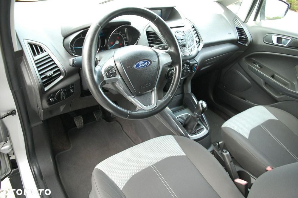 Ford EcoSport - 25