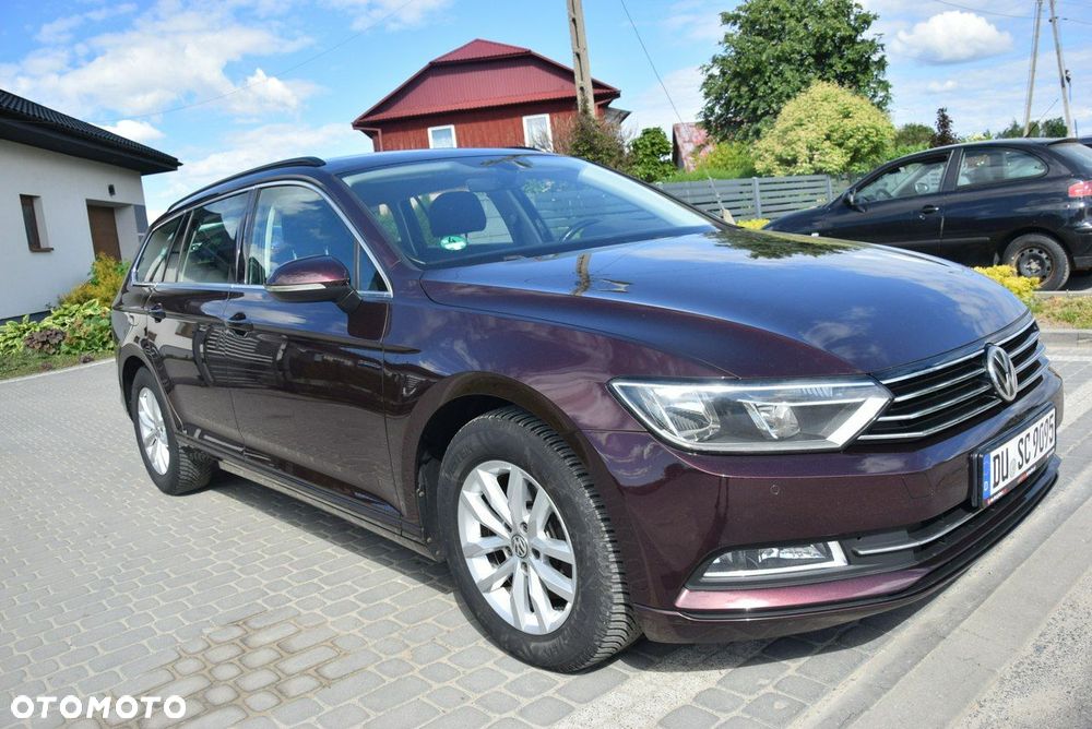 Volkswagen Passat - 11
