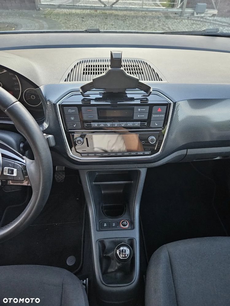 Volkswagen up! (BlueMotion Technology) move - 10