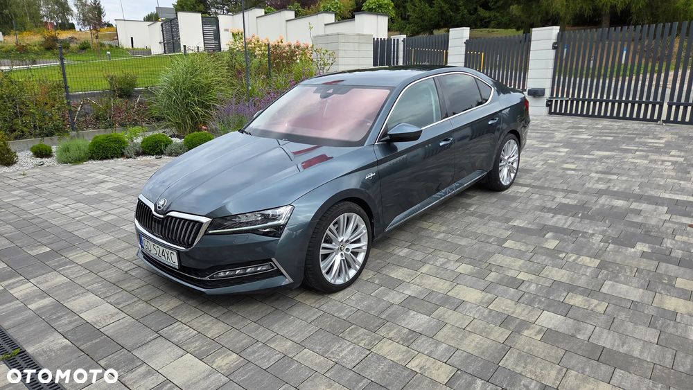 Skoda Superb 2.0 TDI SCR 4x4 L&K DSG - 2