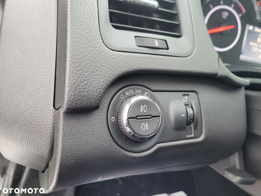 Opel Insignia 2.0 CDTI automatik Sport - 31