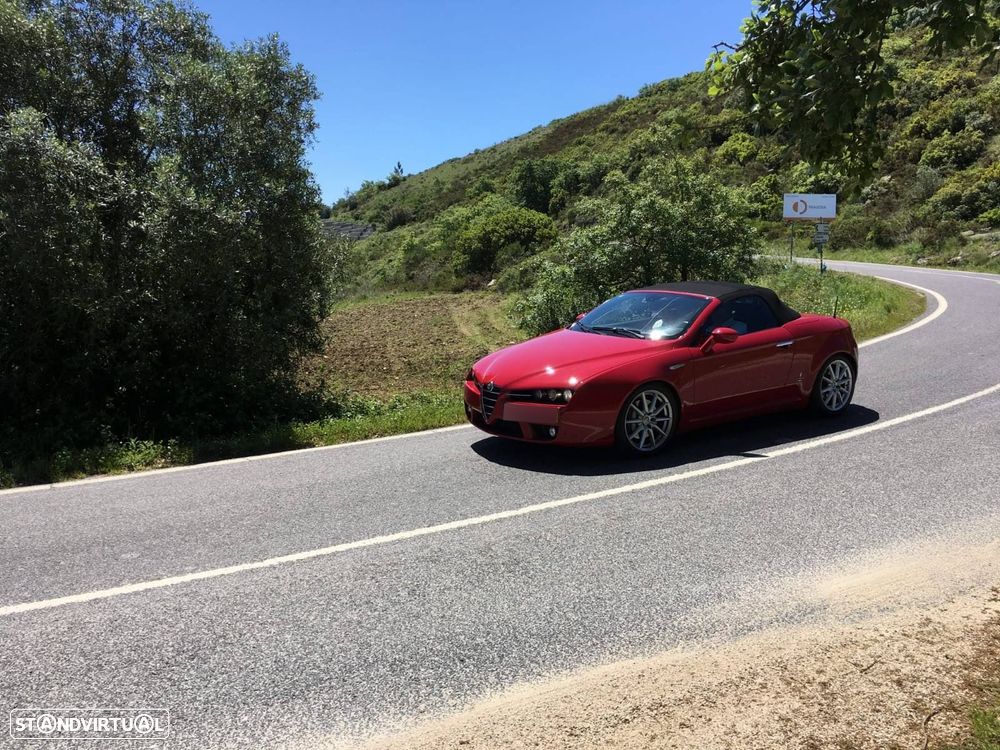 Alfa Romeo Spider 2.4 JTDM - 17