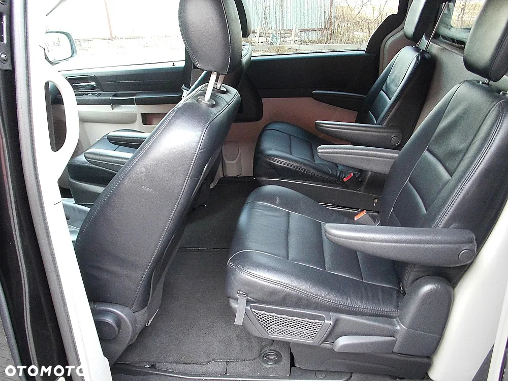 Chrysler Grand Voyager 2.8 CRD Limited - 6