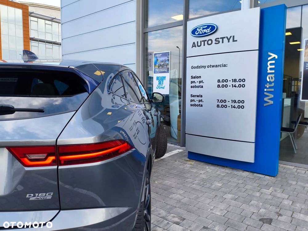 Jaguar E-Pace 2.0 i4D AWD R-Dynamic - 35