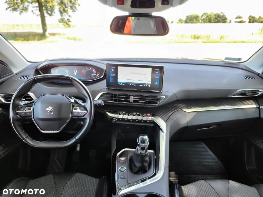 Peugeot 3008 1.5 BlueHDi Allure S&S - 11