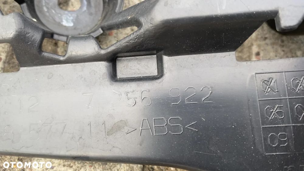 BMW F30 ŚLIZG MOCOWANIE ZDERZAKA TYLNEGO 7256922 EUROPA LEKKO USZKODZONY - 4