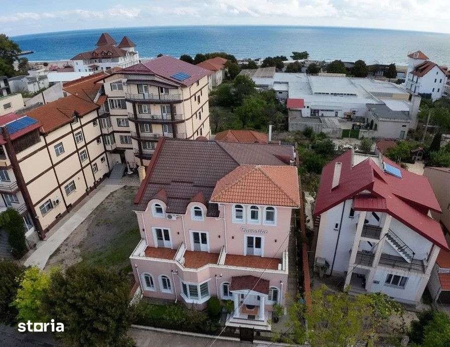 EFORIE SUD | PENSIUNE 15 CAMERE | 200M DE PLAJA - Imagine principală: 2/11