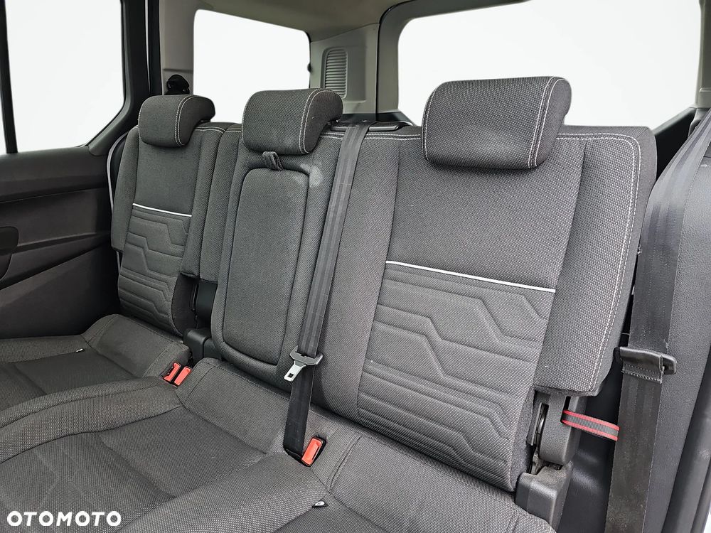 Ford Tourneo Connect 1.5 TDCi Titanium - 22