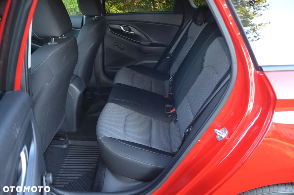 Hyundai i30 1.5 DPI Modern - 19