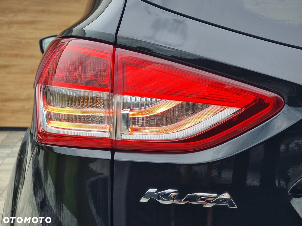 Ford Kuga 1.6 EcoBoost 4WD Titanium - 8