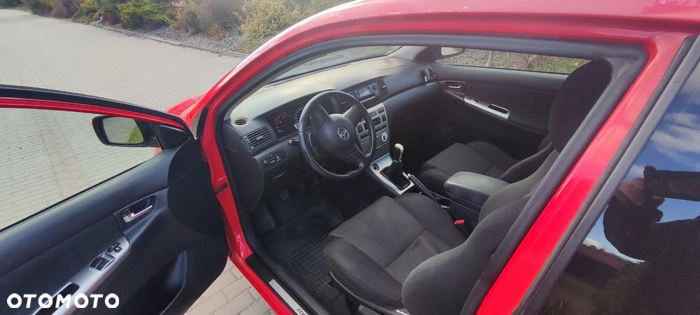 Toyota Corolla 1.4 VVT-i Dynamic - 8