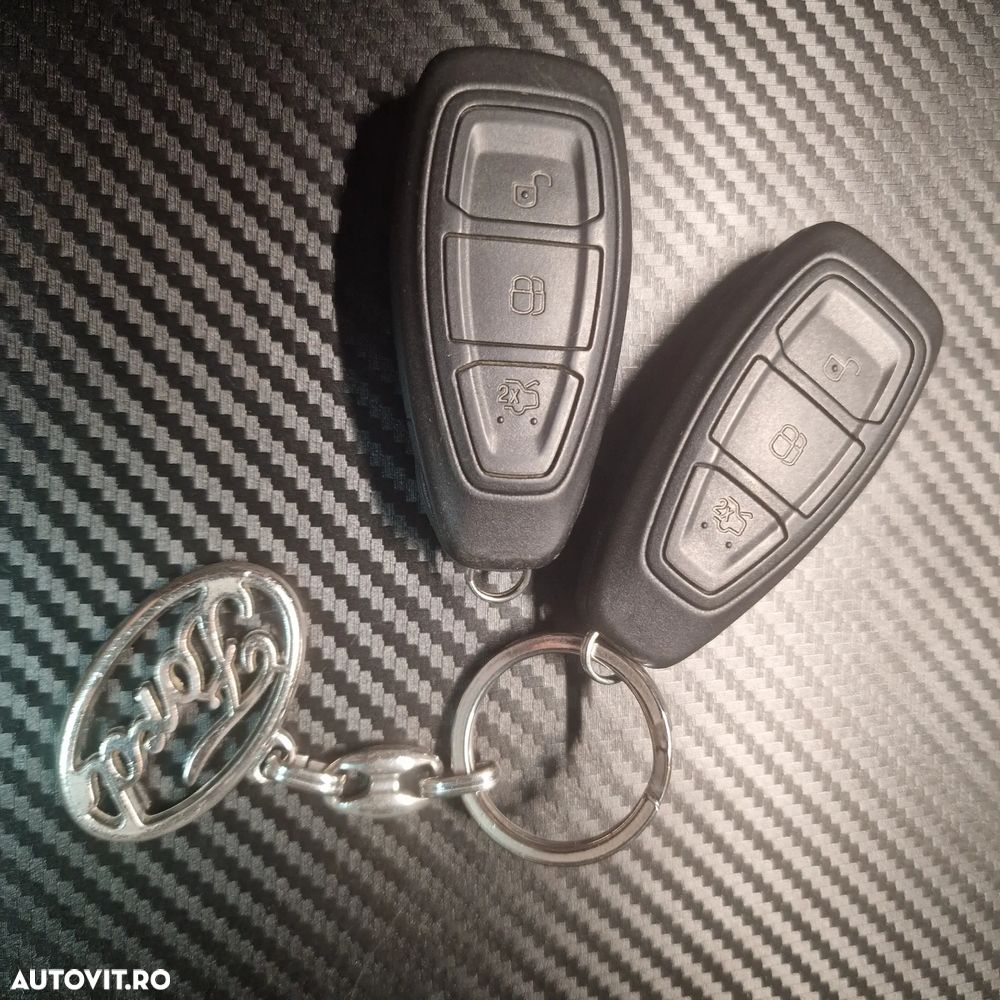 Ford Kuga 2.0 TDCi 4x4 Aut. ST-Line - 20