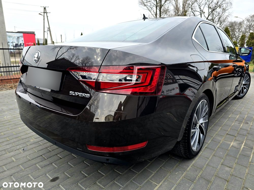 Skoda Superb 2.0 TDI L&K DSG - 3