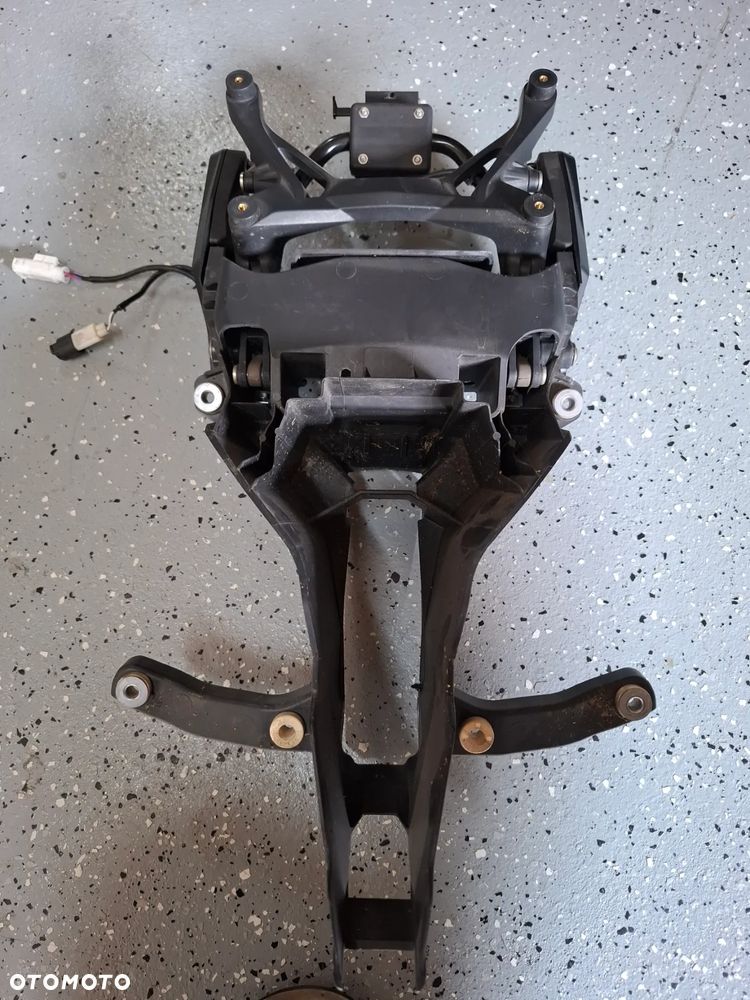 BMW S1000XR stelaż mocowanie szyby lampy czachy - 2