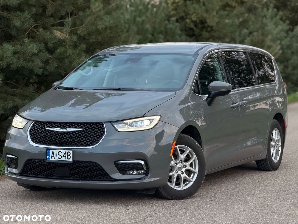 Chrysler Pacifica - 17