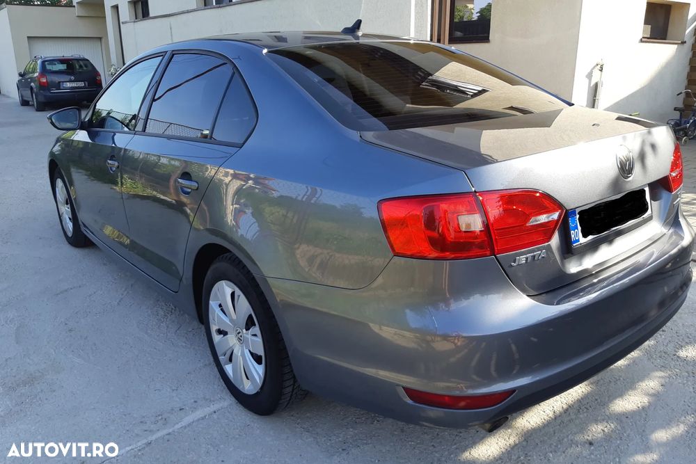 Volkswagen Jetta 1.6 TDI CR DPF Trendline - 3