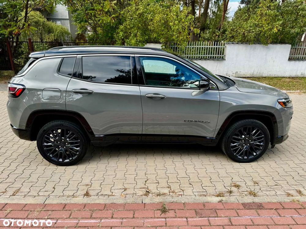 Jeep Compass - 12