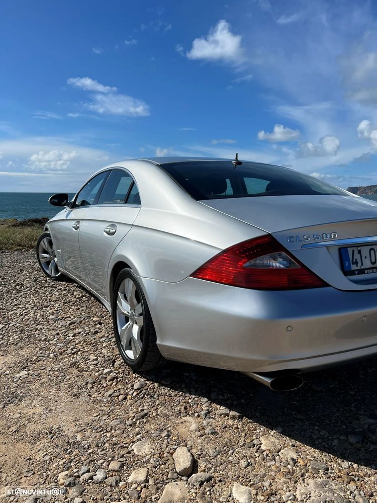 Mercedes-Benz CLS 500 Standard - 12