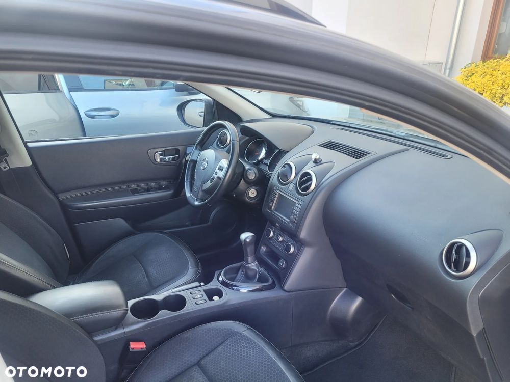 Nissan Qashqai+2 - 6