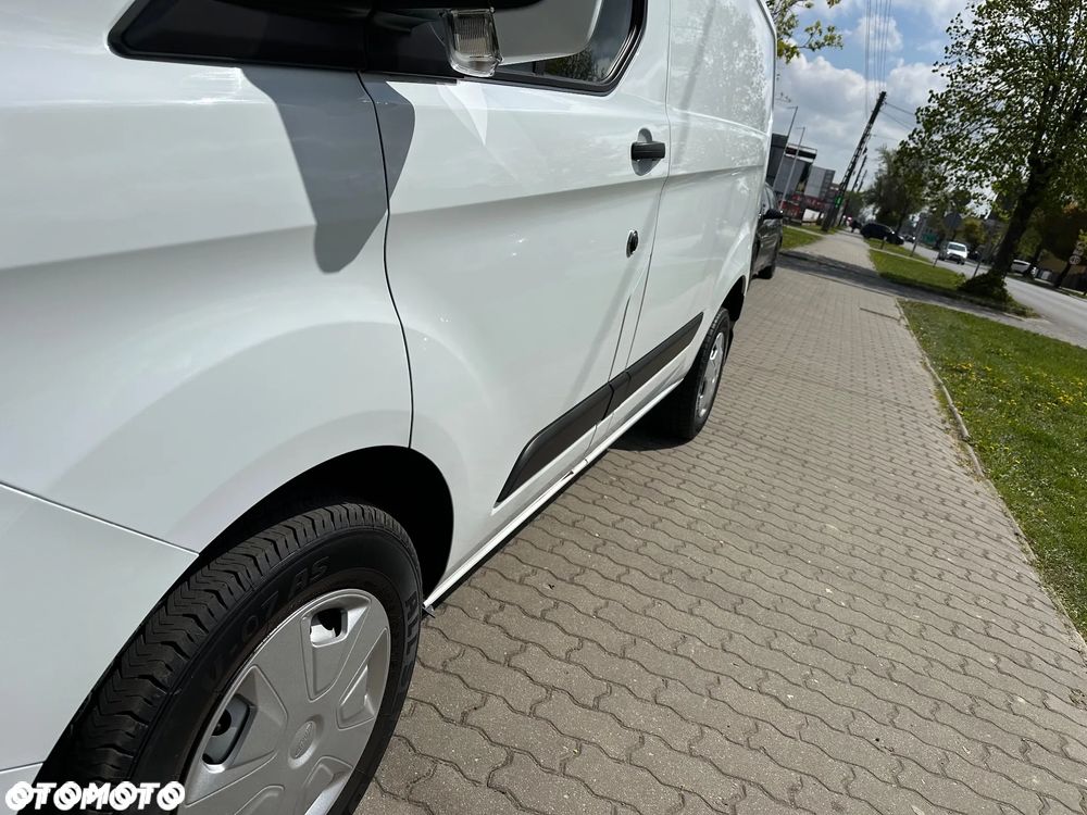 Ford TRANSIT CUSTOM - 25