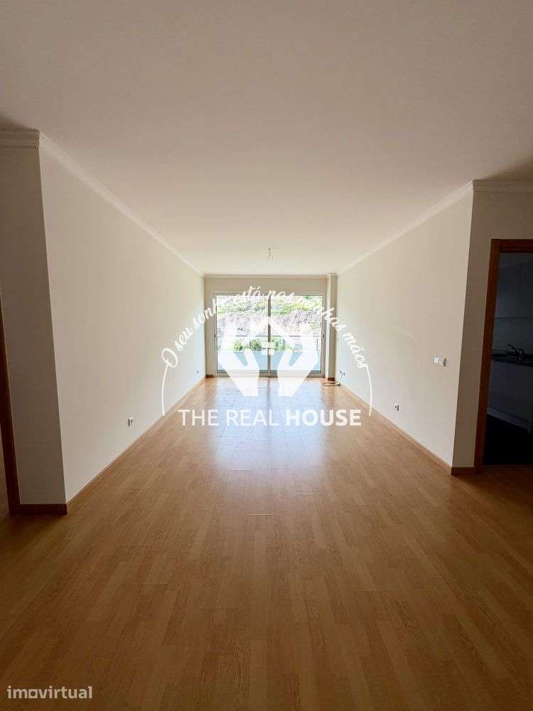 T2 NOVO  NO CENTRO DO CANIÇO COM PISCINA - Grande imagem: 4/15