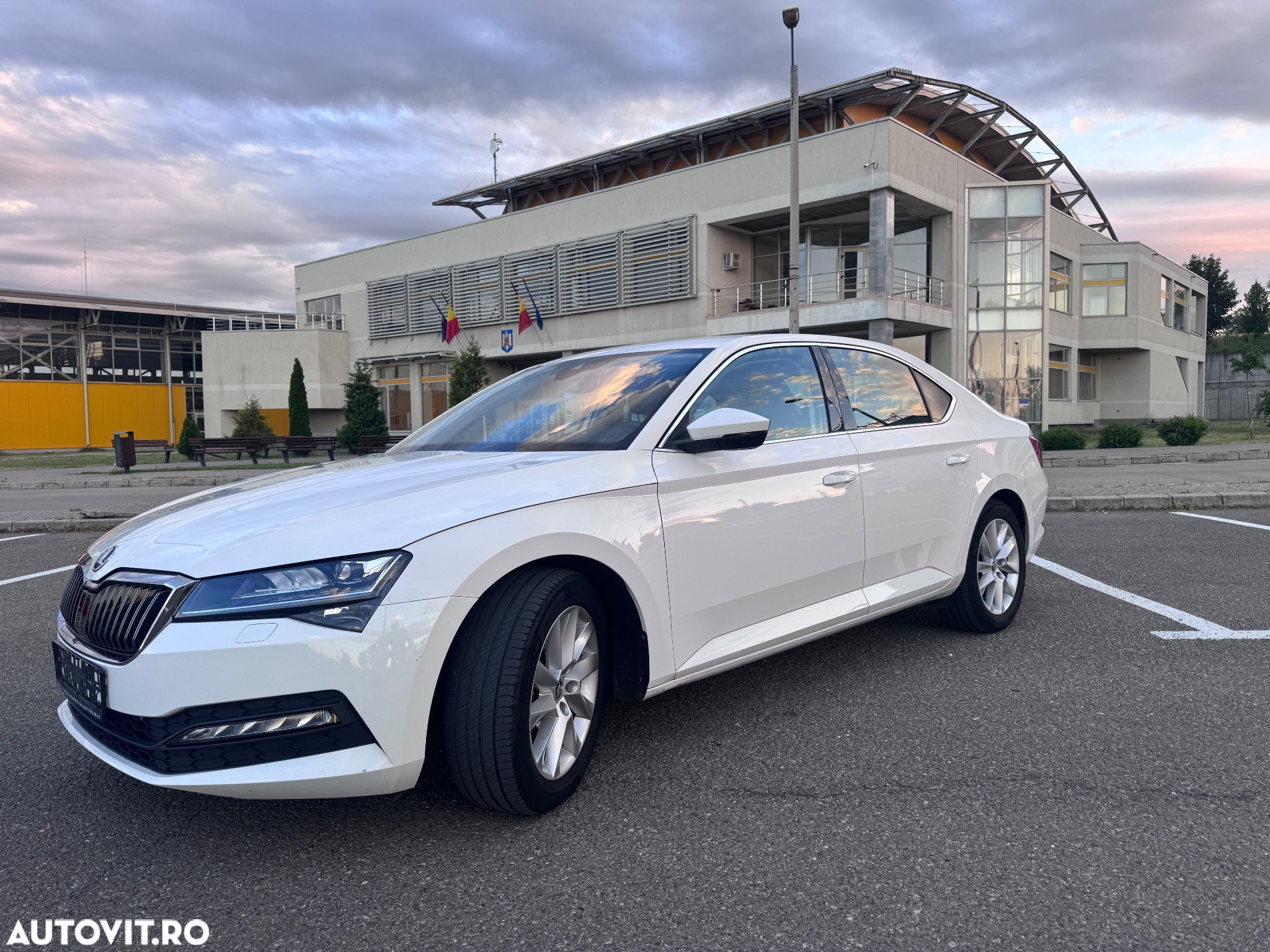 Skoda Superb 2.0 TDI Style - 21