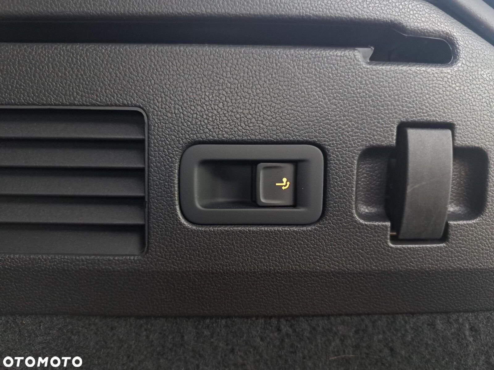 Volkswagen Arteon 2.0 TDI R-Line DSG - 35