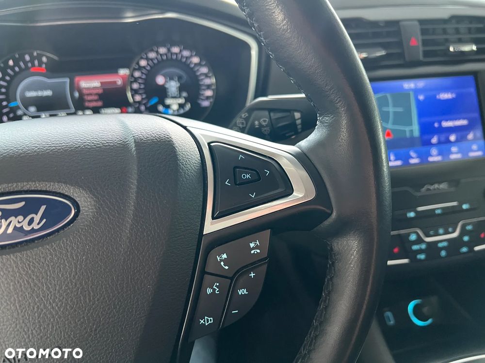 Ford Mondeo 2.0 EcoBlue Titanium - 23