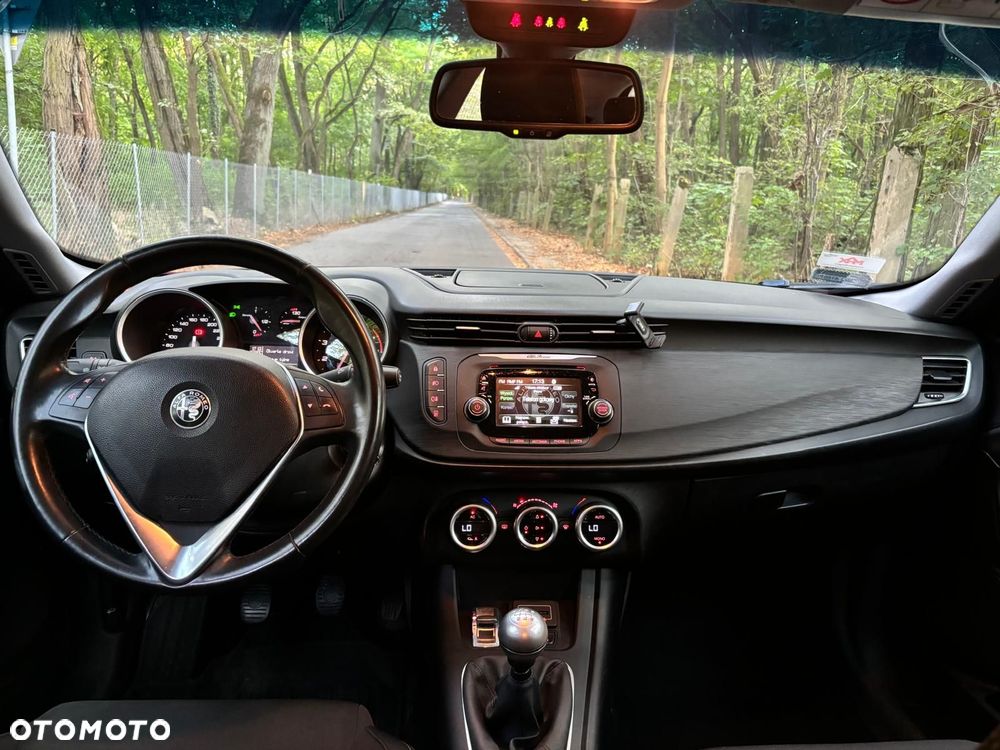 Alfa Romeo Giulietta 1.4 TB Distinctive - 8