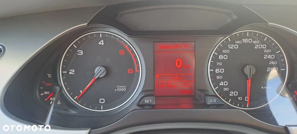 Audi A4 Limousine - 9