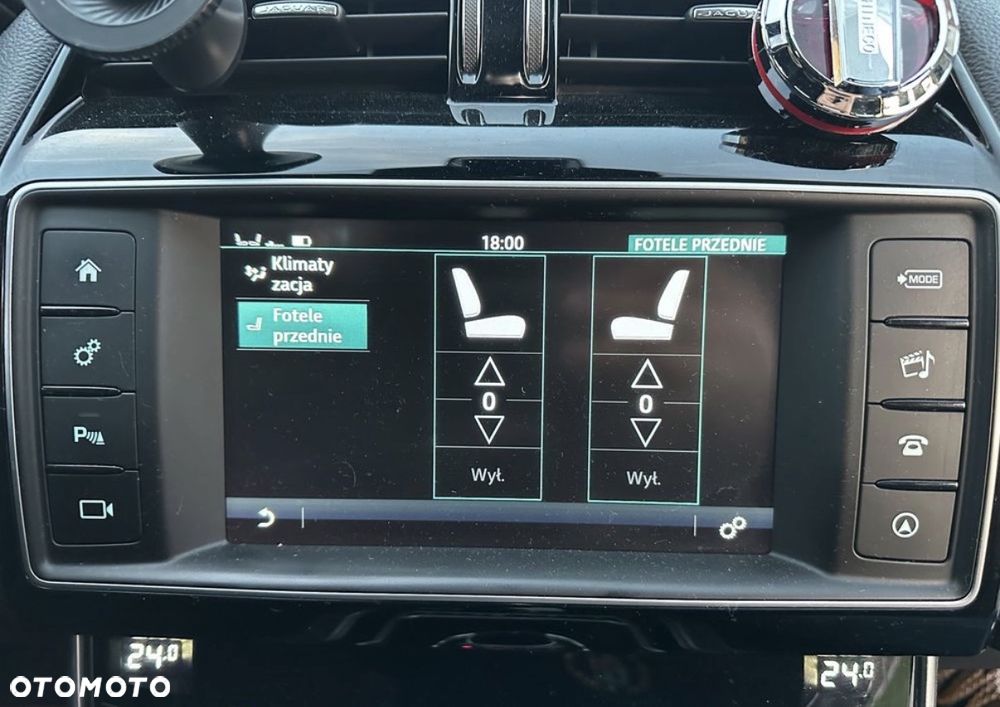 Jaguar XE 2.0 D R-Sport - 30