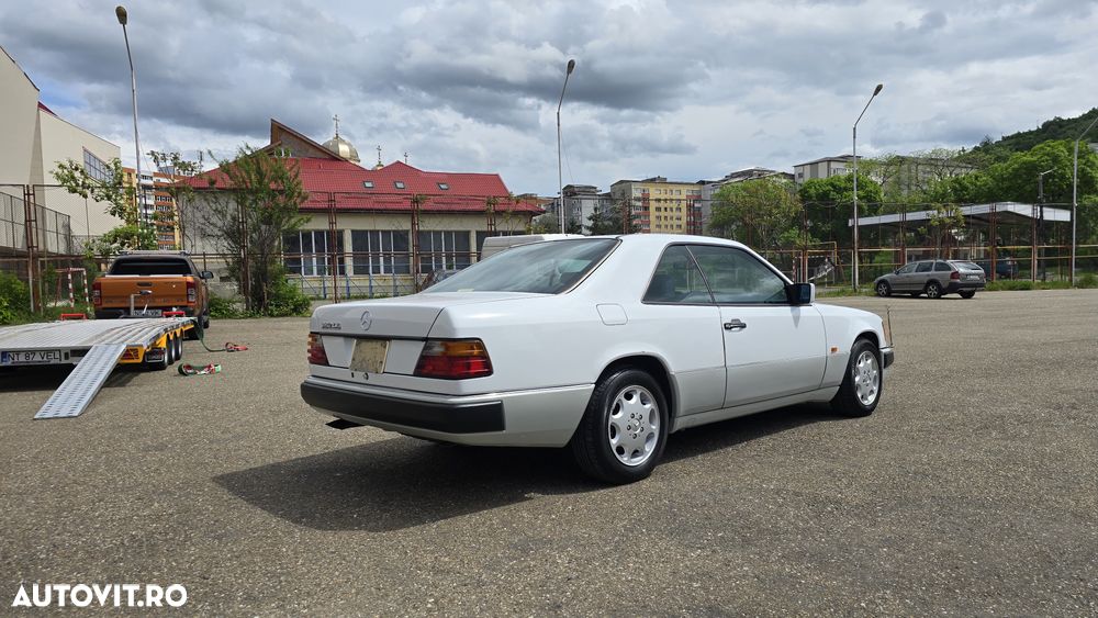 Mercedes-Benz W124 - 28
